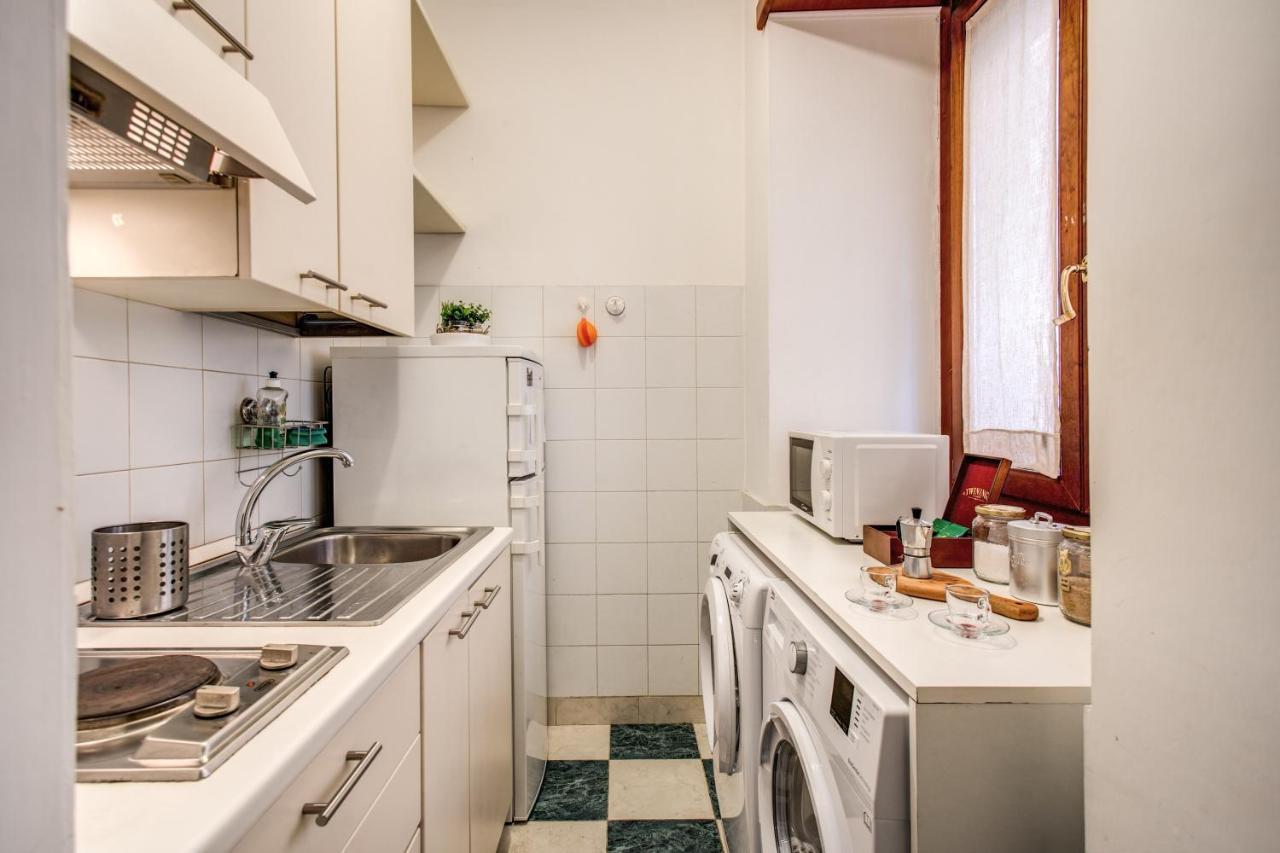 Popolo Accommodation - Lovely Central Apartment Roma Eksteriør bilde